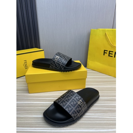 New Arrivals Fendi Slippers For Men in 196874