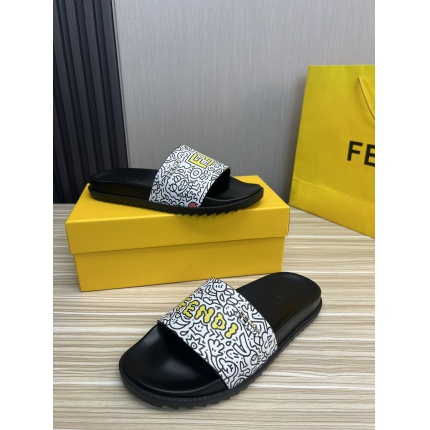 New Arrivals Fendi Slippers For Men in 196875