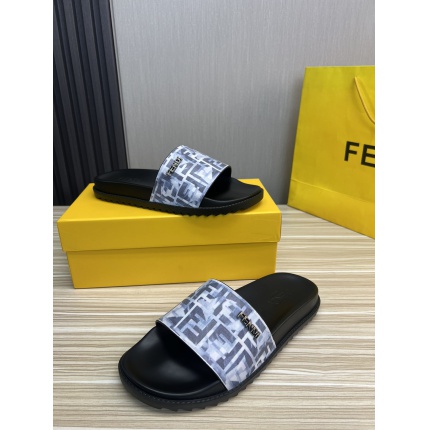 New Arrivals Fendi Slippers For Men in 196876