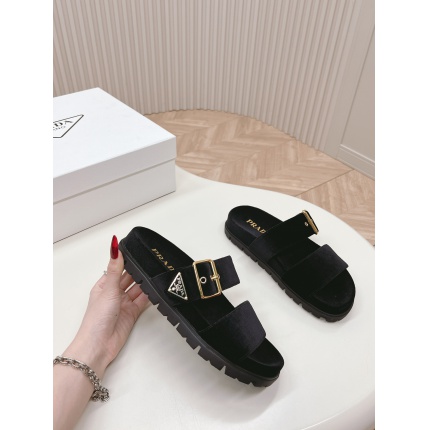 New Arrivals Prada Slippers For Women in 196902