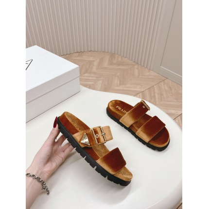 New Arrivals Prada Slippers For Women in 196904