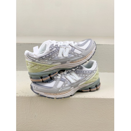 New Arrivals New Balance M1906R Shoes Size 36-45 in 196928