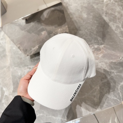 Cheap Balenciaga Hats in 196975