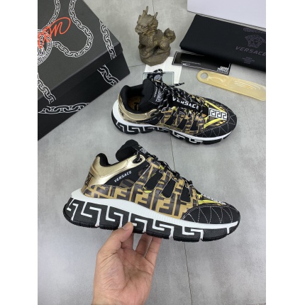 New Arrivals Versace Trigreca Sneakers For Men in 197012