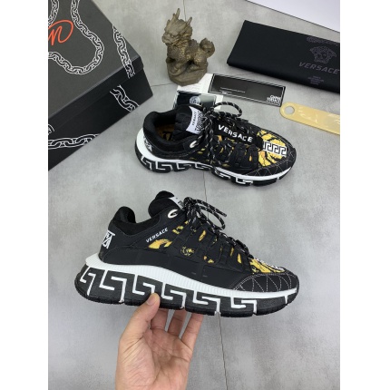 New Arrivals Versace Trigreca Sneakers For Men in 197021