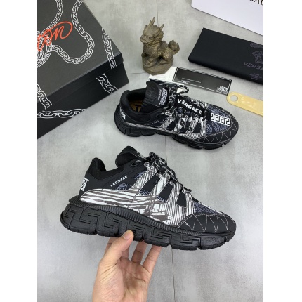 New Arrivals Versace Trigreca Sneakers For Men in 197022