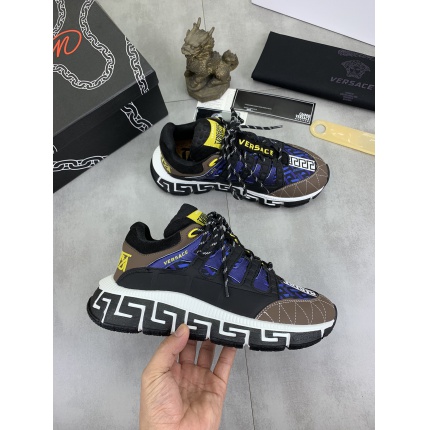 New Arrivals Versace Trigreca Sneakers For Men in 197023