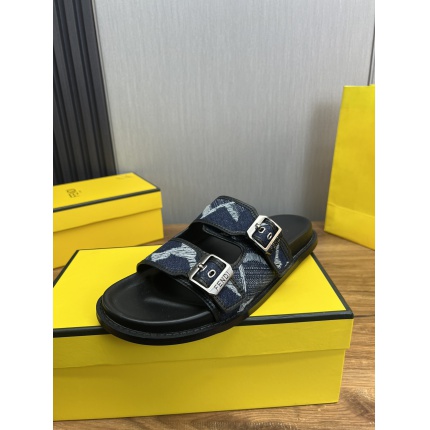New Arrivals Fendi Slippers For Men in 197041