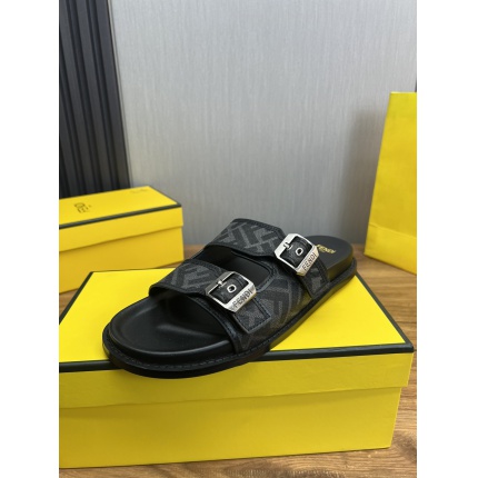 New Arrivals Fendi Slippers For Men in 197043