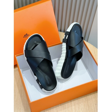 New Arrivals High quality Hermes Slippers For Men in 197059