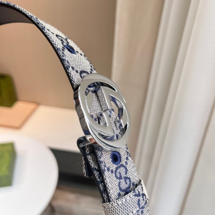 Gucci AAA Quality Belts in 197138