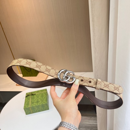 Gucci AAA Quality Belts in 197142