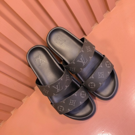 Louis Vuitton Slippers For Men in 197310