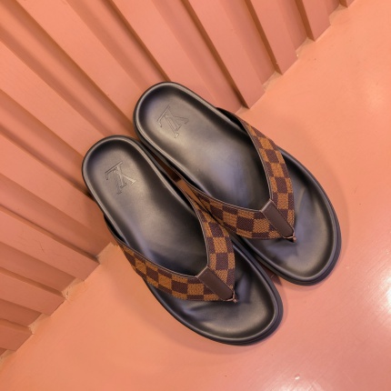 Louis Vuitton Slippers For Men in 197311