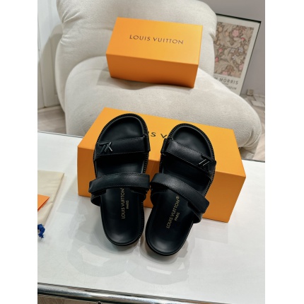 Louis Vuitton Slippers For Women in 197401