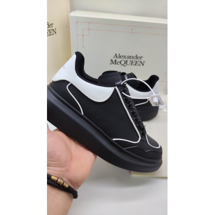 New Arrivals Alexander Mcqueen Sneakers size 35-46 in 197451
