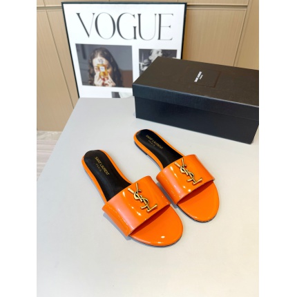 New Arrivals YSL Slippers For Women in 197504