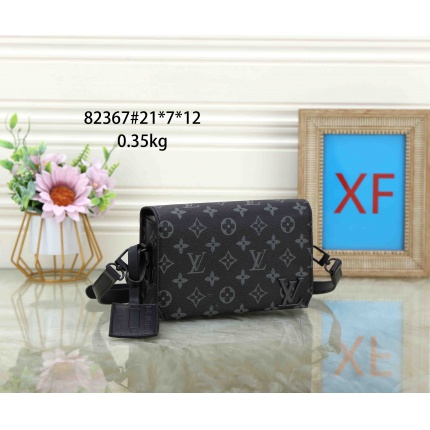 New Arrivals Cheap Louis Vuitton Cross Bags For Men in 197585