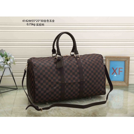 Cheap Louis Vuitton Travel Luggage Bags in 197607