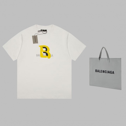 New Arrivals Balenciaga T-shirts in Eur Size in 197655