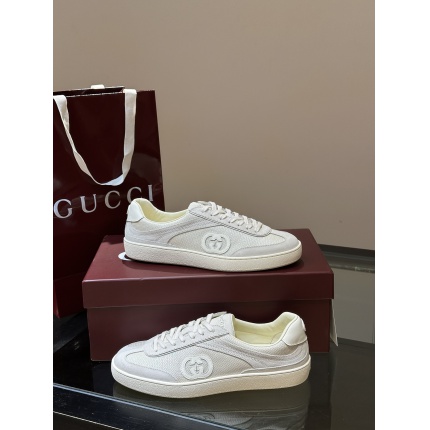 New Arrivals Gucci Sneakers For Men in 197680