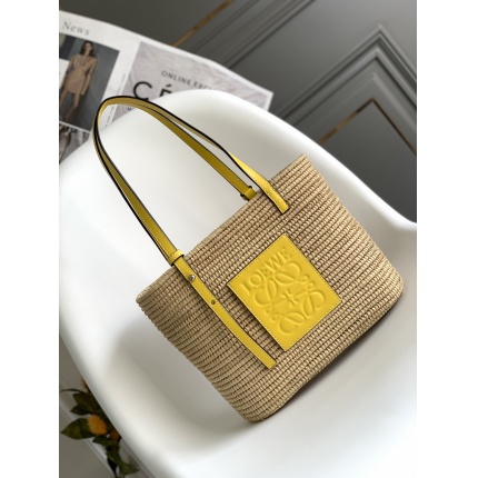 New Arrivals Loewe Original quality Basket Bags in 197821
