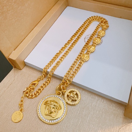 New Arrivals Versace High quality Necklace in 197846