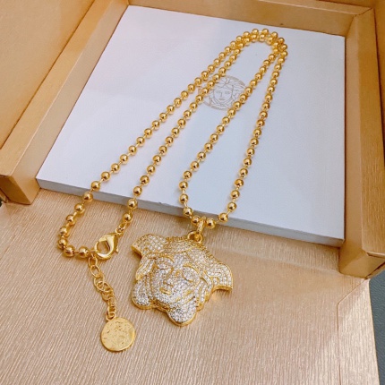 New Arrivals Versace High quality Necklace in 197862