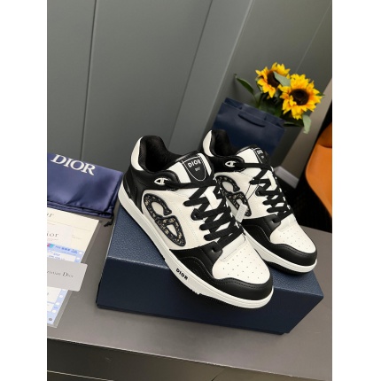 New Arrivals Dior Sneakers For Men in 198128