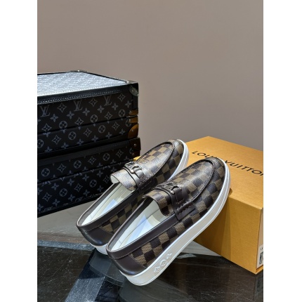 New Arrivals High quality Louis Vuitton Loafers For Men in 198131