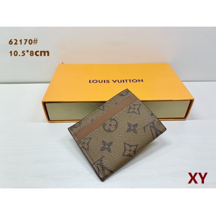 Louis Vuitton Walltes in 198210