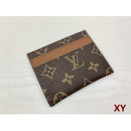 Louis Vuitton Walltes in 198214