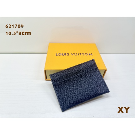 Louis Vuitton Walltes in 198216
