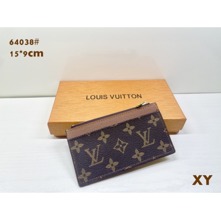 Louis Vuitton Walltes in 198221