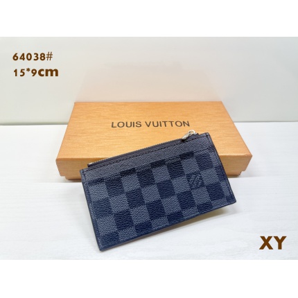 Louis Vuitton Walltes in 198222