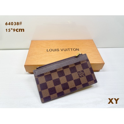 Louis Vuitton Walltes in 198223