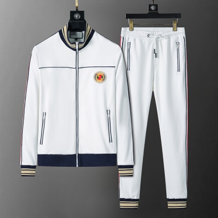 New Arrivals Gucci Tracksuits For Men in 198231