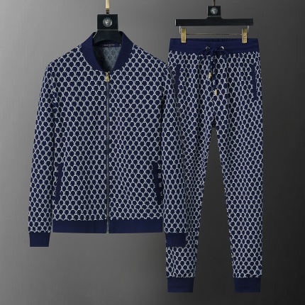 New Arrivals Louis Vuitton Tracksuits For Men in 198237