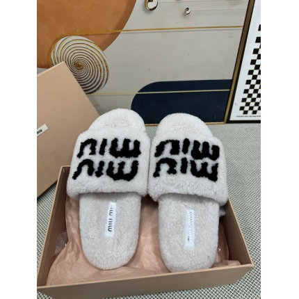New Arrivals MiuMiu Fur Sliders For Women in 198285