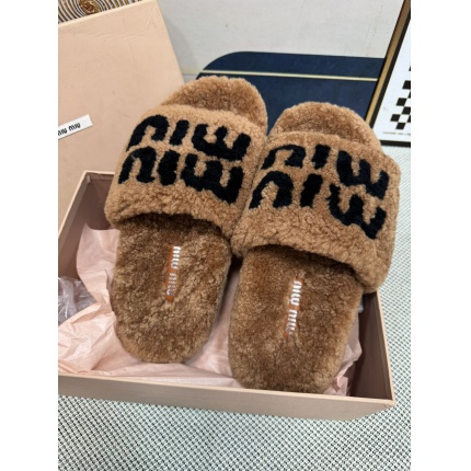 New Arrivals MiuMiu Fur Sliders For Women in 198287