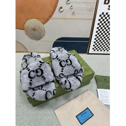 New Arrivals Gucci Fur Sliders For Women in 198288