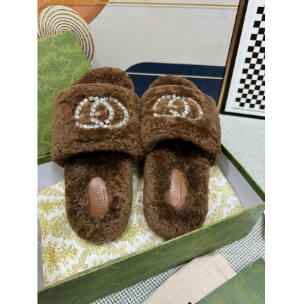 New Arrivals Gucci Fur Sliders For Women in 198291