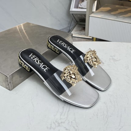 New Arrivals Versace Slippers For Women in 198332