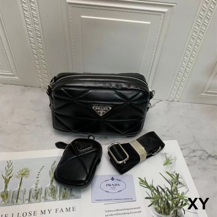 Cheap Prada Handbags in 198384