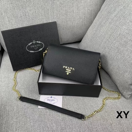 Cheap Prada Handbags in 198396