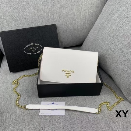 Cheap Prada Handbags in 198397