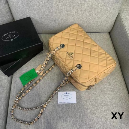 Cheap Prada Handbags in 198413