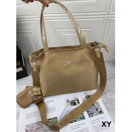 Cheap Prada Handbags in 198419