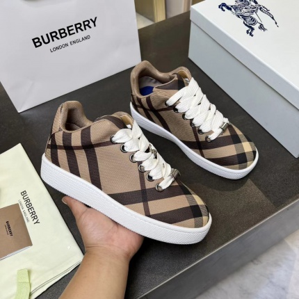 New Arrivals Burberry Sneakers Size 36-46 in 198507