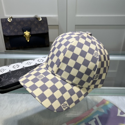 Louis Vuitton AAA Hats in 198813